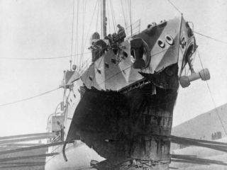 HMS Fearless damaged by collision